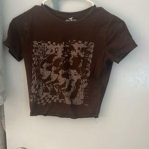 Brown hollister graphic baby tee